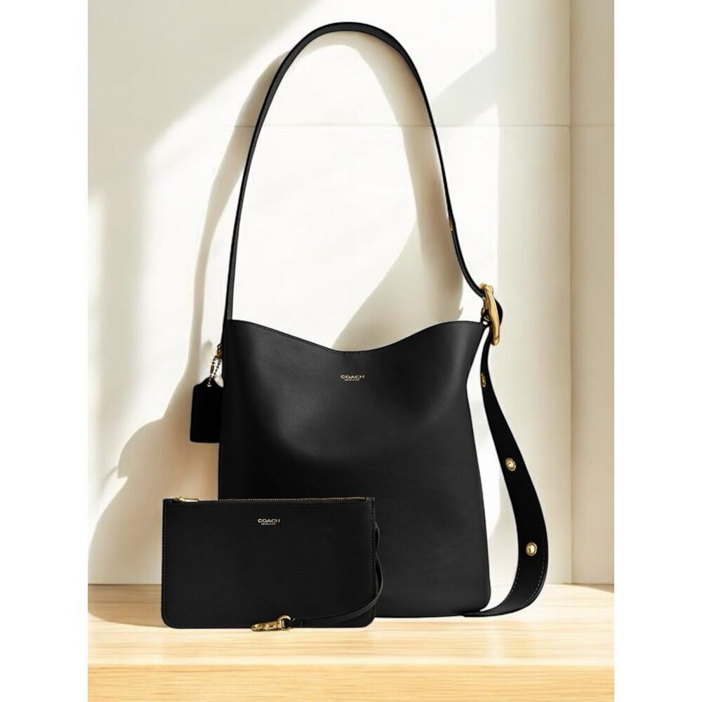 NWT Coach CCC23 Bleecker Bucket Bag